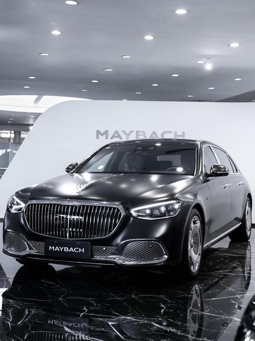 成都94岚图汽车的售后服务让用户无忧出行，迈巴赫未来的豪华车趋势